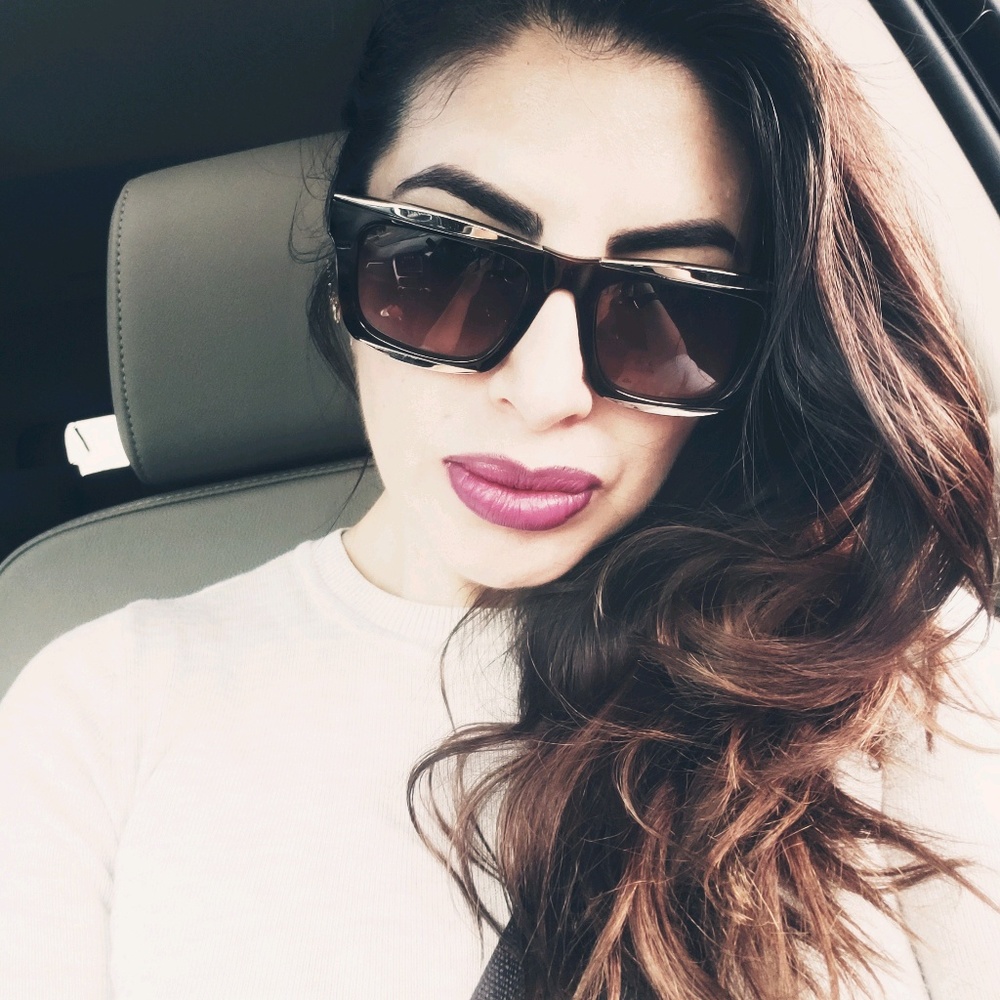 Meet your Posher, Angy